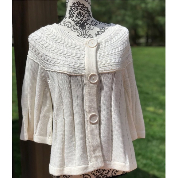 RQT White Cape Cardigan in XL - Picture 4 of 7